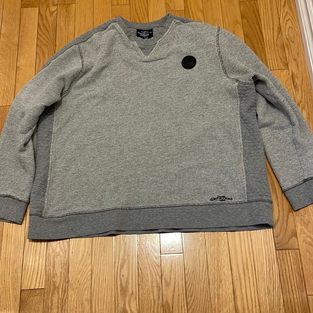 Disney 28  & Main Disney world sweatshirt size XL